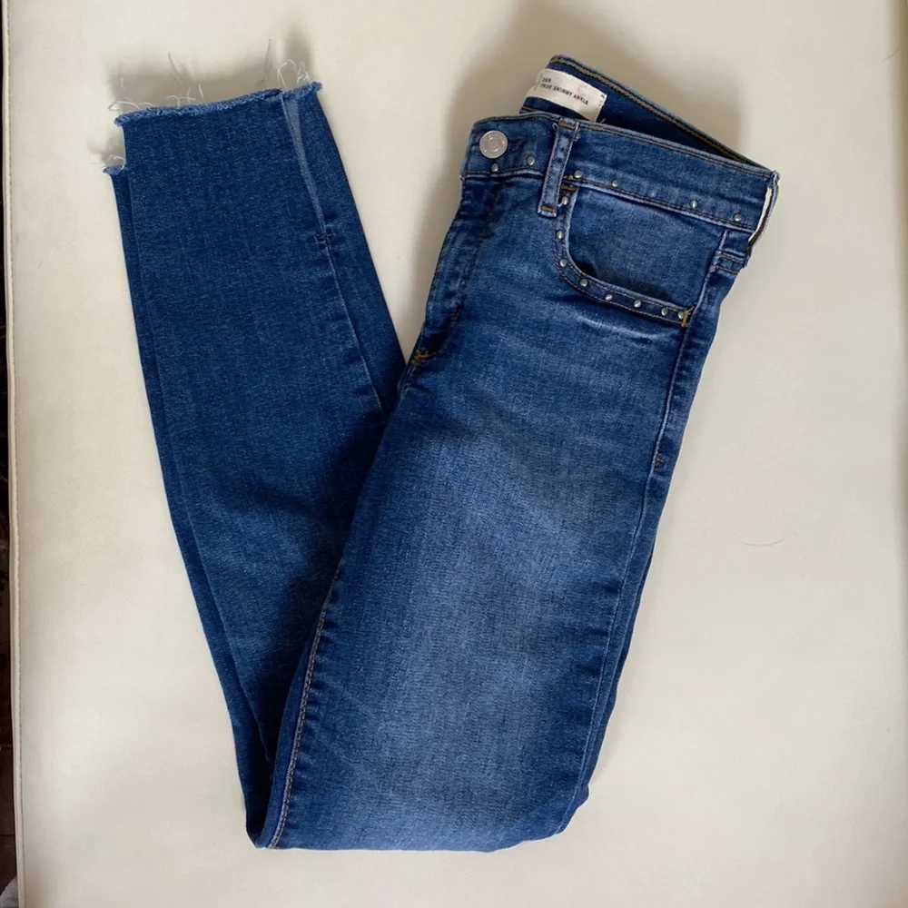 GAP1969 True Skinny Ankle Jeans with Silver Stud Detail-26R - Picture 1 of 8
